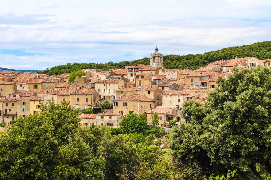 Visiter Mons En Provence : L'un Des Plus Beaux Villages Du Var - Two ...